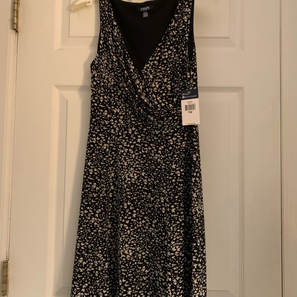 Chap’s Petite Medium Black and White Dress